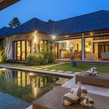 Villa Tiga Mangga By Optimum Bali Villas Seminyak Extérieur photo